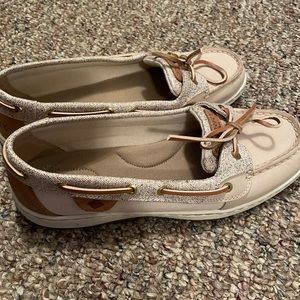 Woman sperry
